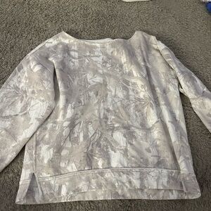 Hollister Gray and White Sweatshirt